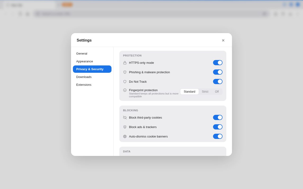 Nastavení soukromí a zabezpečení v Dazr Browser: režim pouze HTTPS, ochrana proti phishingu a malwaru, Do Not Track a ochrana proti fingerprintingu zapnuté, cookies třetích stran, reklamy a sledovací prvky blokované